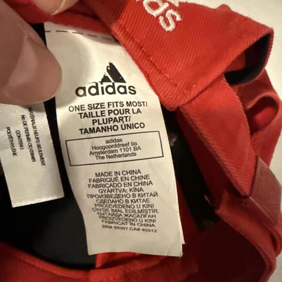 Vintage Manchester United hat. Red. Adidas. Adjustable. Pre-owned. - Picture 10 of 10